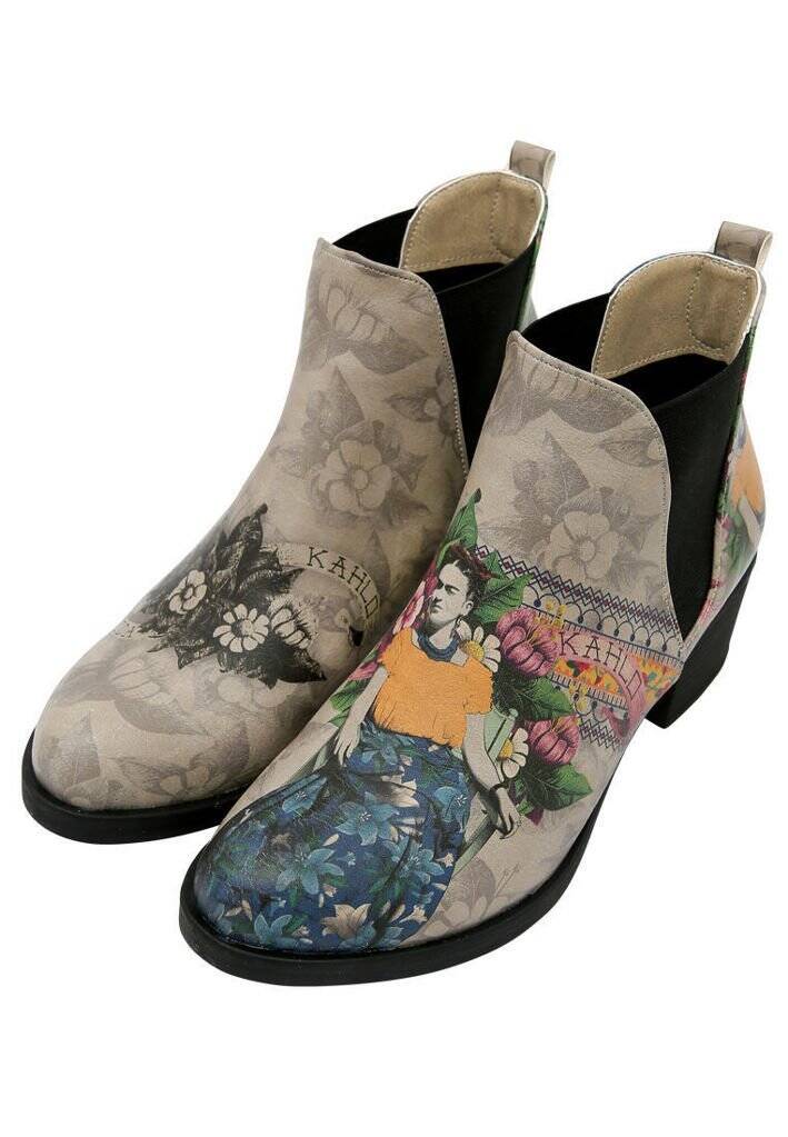 flower design boots