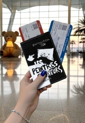 Dogo - Unisex Vegan Black Passport Cover - Les Peintres Design